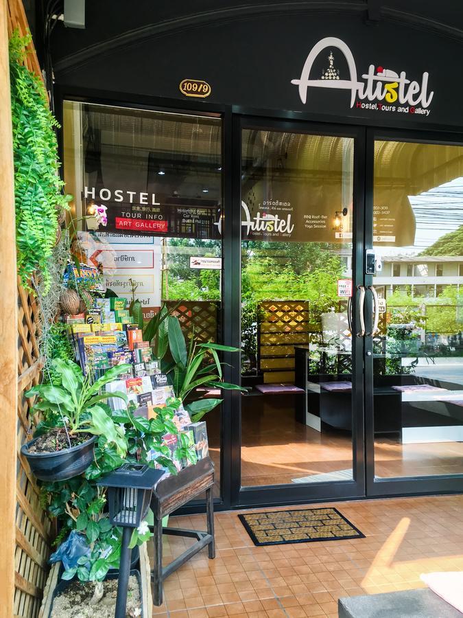 Hostel Artistel (Adults Only) Chiang Mai Exterior foto
